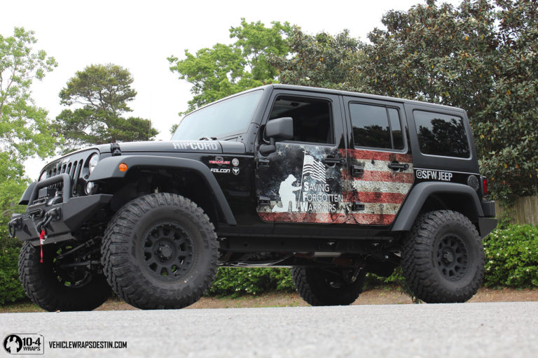 Jeep Rubicon wrapped with the American flag