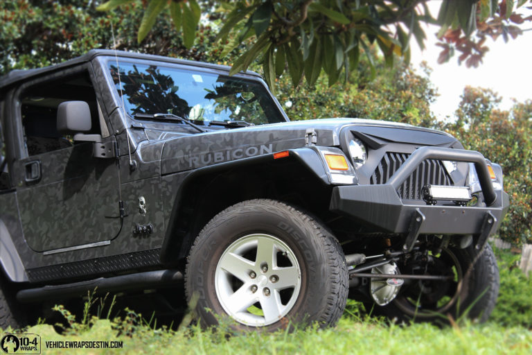 Jeep Rubicon camo wrap